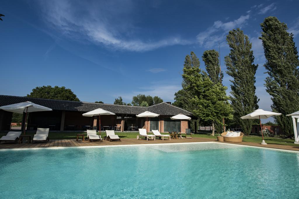 Agriturismo Tenuta "Il Cigno" Villanterio ภายนอก รูปภาพ