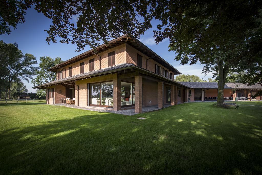 Agriturismo Tenuta "Il Cigno" Villanterio ภายนอก รูปภาพ